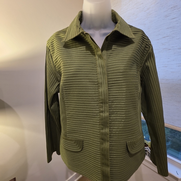 Chico's Olive Ribbed Zip-Front Jacket - Picture 2 of 10